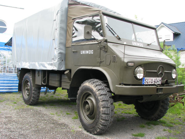 Unimog 404S 1m