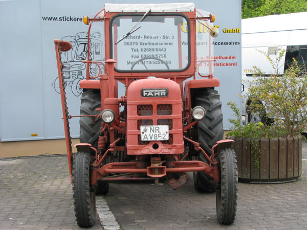 Halterung Blinker Fahr D180 H Fahr D 180 Traktor Schlepper Bulldog -  Traktorteile Maier