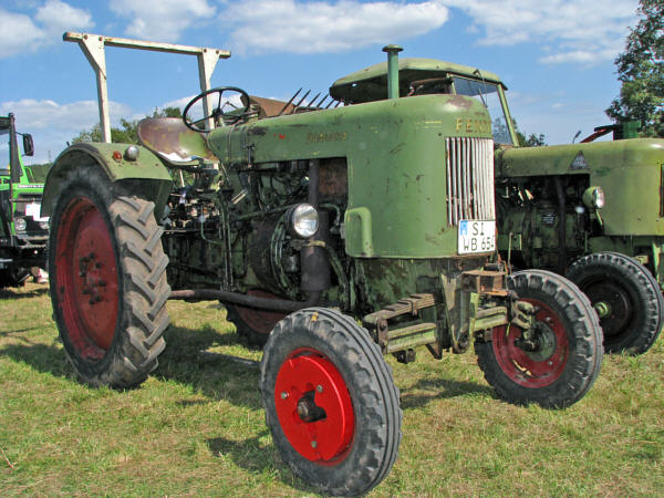 Fendt Dieselross FW243 1m