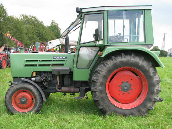 Fahrzeugseiten De Traktoren Fendt Farmer 106s 106sa 106ls Und 106lsa