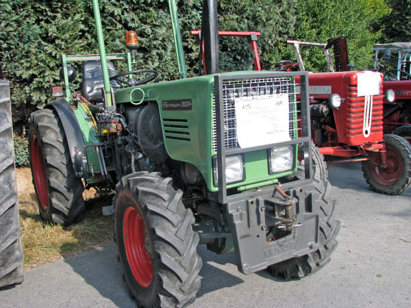 Fendt Farmer 203VA 01m