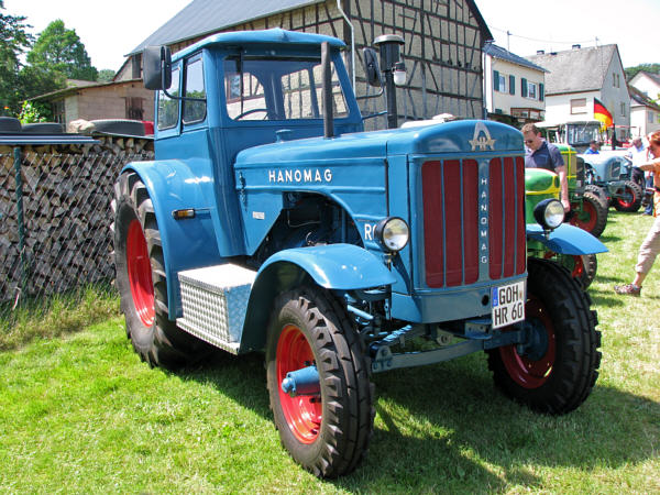 Hanomag Cura R60 01m