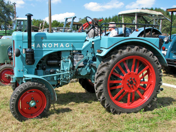 Hanomag R16 1m