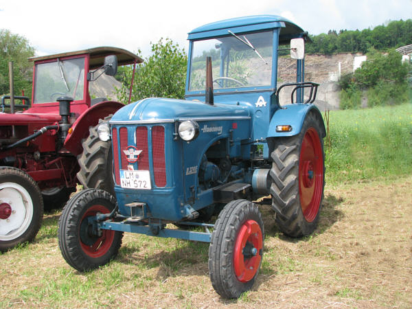 Hanomag R324 E 1m