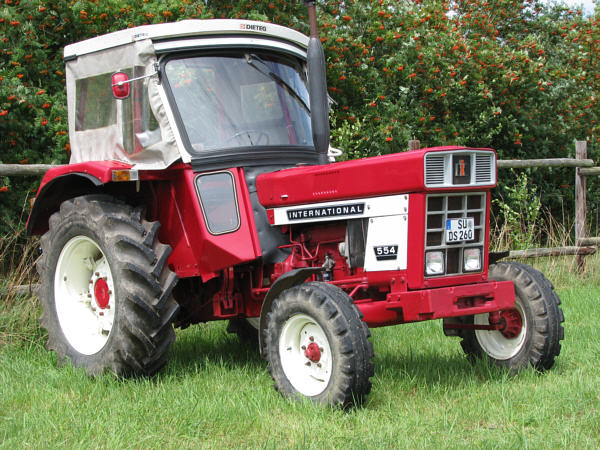 IHC McCormick 554 01m