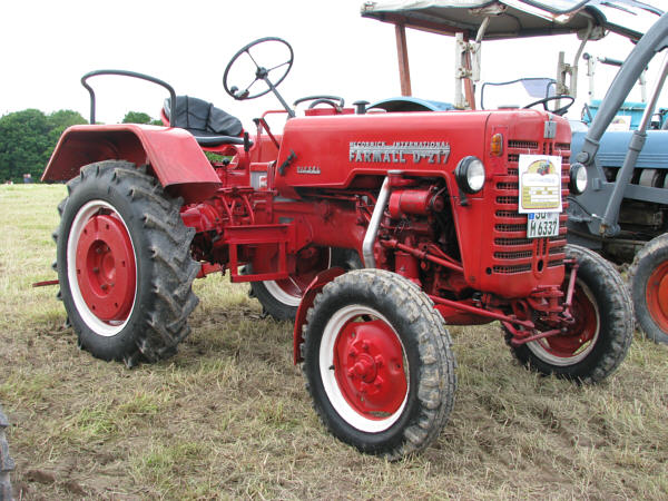 IHC McCormick D217 01m