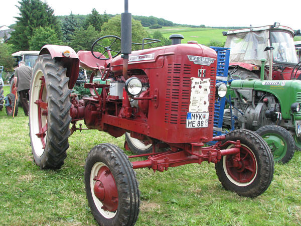 IHC McCormick DF25 01m