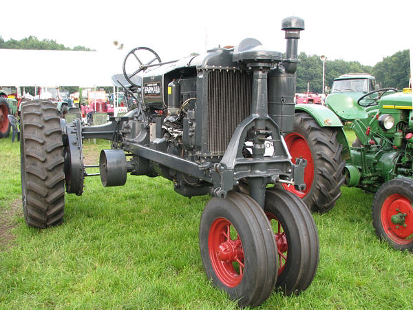 IHC McCormick-Deering Farmall F-30 01m