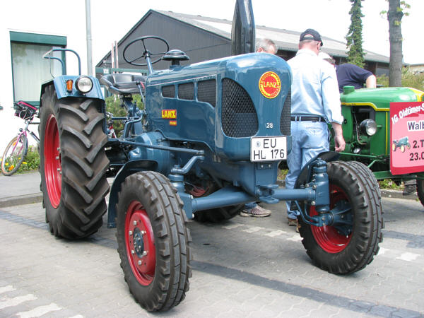 Fahrzeugseiten De Traktoren Lanz D2816