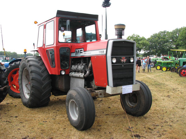 Massey Ferguson MF1155 01m
