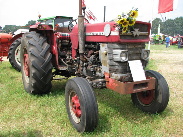 Massey Ferguson MF175 01m