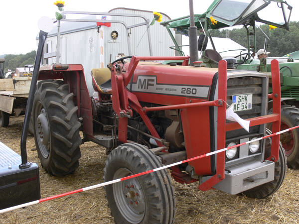 Massey Ferguson MF260 01m