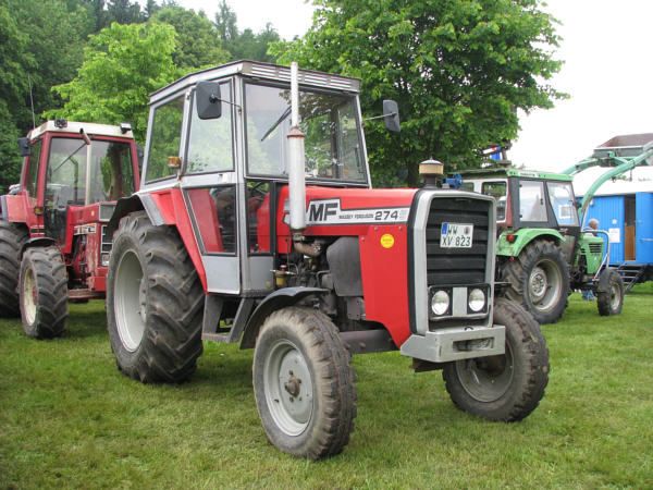 Massey Ferguson MF274 01m