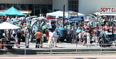 Eichelhardt Traktoren vorne