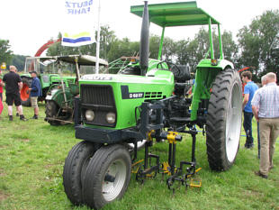 Traktor Deutz D6206A Row Crop